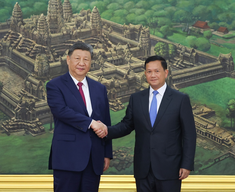 习近平同柬埔寨首相1.jpg